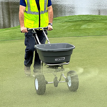 Smith SB-80ST spreader in use